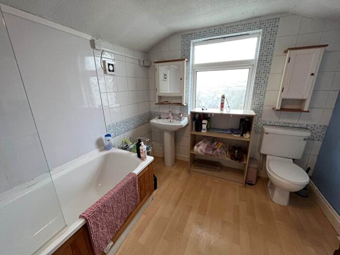 4 Bedroom House To Rent In Treorky Street, Cathays, Cardiff, CF24