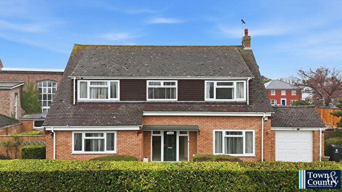 3 Bedroom House For Sale In Richard Avenue, Brightlingsea, Colchester, CO7