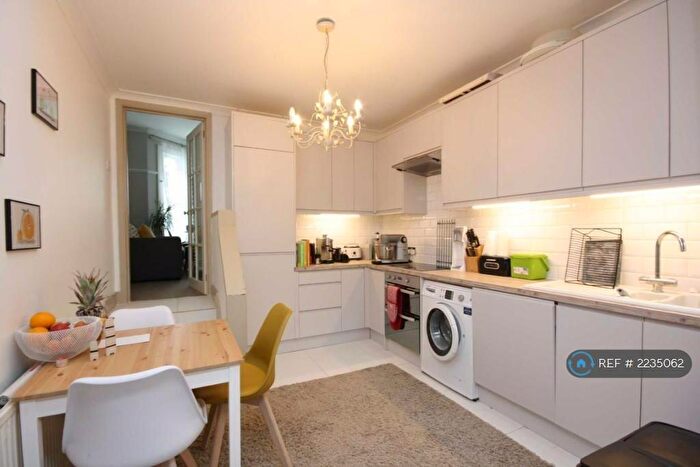 1 Bedroom Flat To Rent In Englewood Road, London, SW12