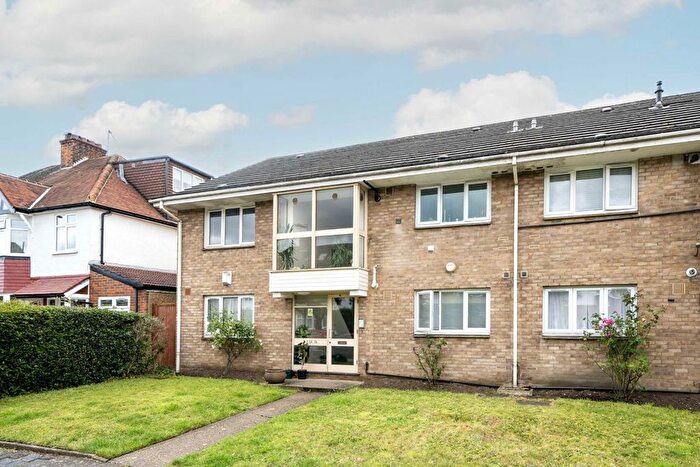 1 Bedroom Flat To Rent In Glencairn Drive, London, W5