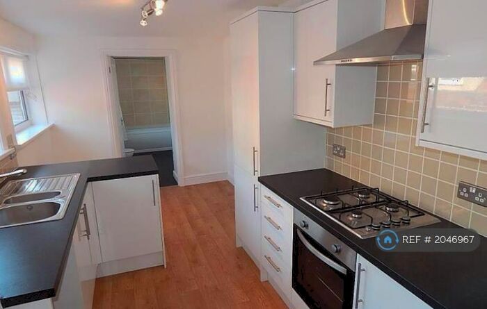 2 Bedroom Bungalow To Rent In Kimberley Street, Sunderland, SR4