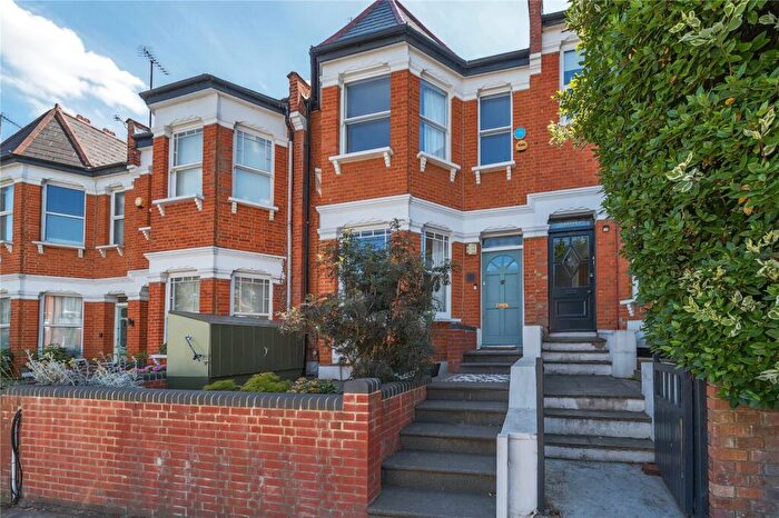 5 Bedroom House For Sale In Victoria Road, London, N22