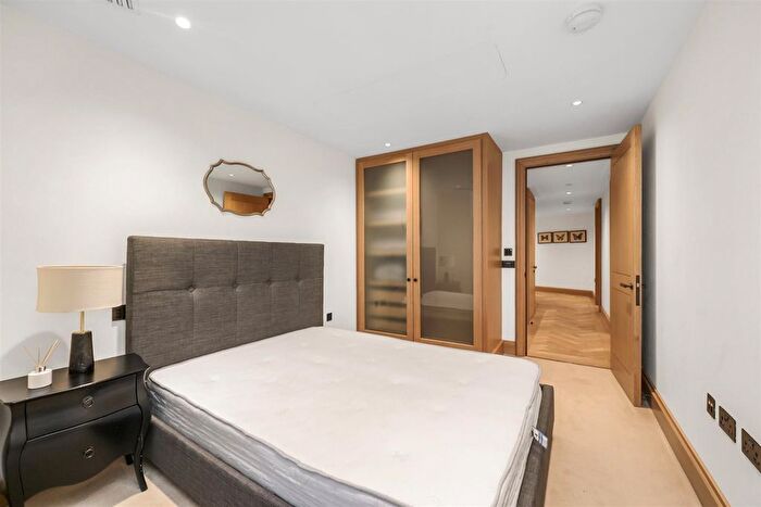 3 Bedroom Flat To Rent In John Islip Street, London, SW1P