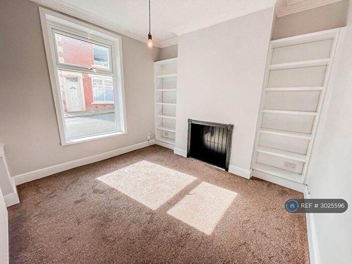 3 Bedroom Terraced House To Rent In Bedford St, Darwen, BB3