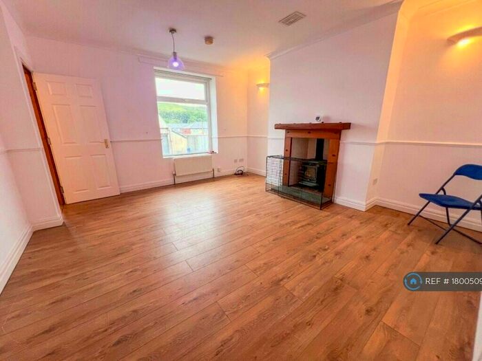 3 Bedroom Terraced House To Rent In Newchurch Road, Bacup, OL13