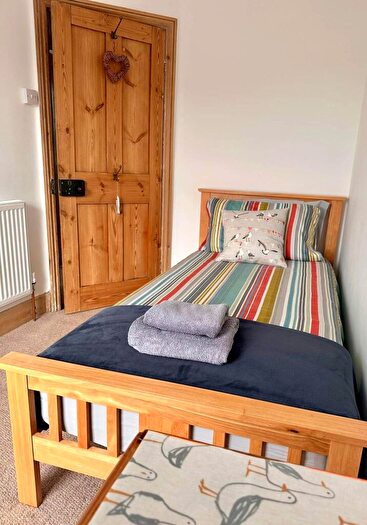 3 Bedroom Terraced House For Sale In Station Road, Braunton, Devon, EX33