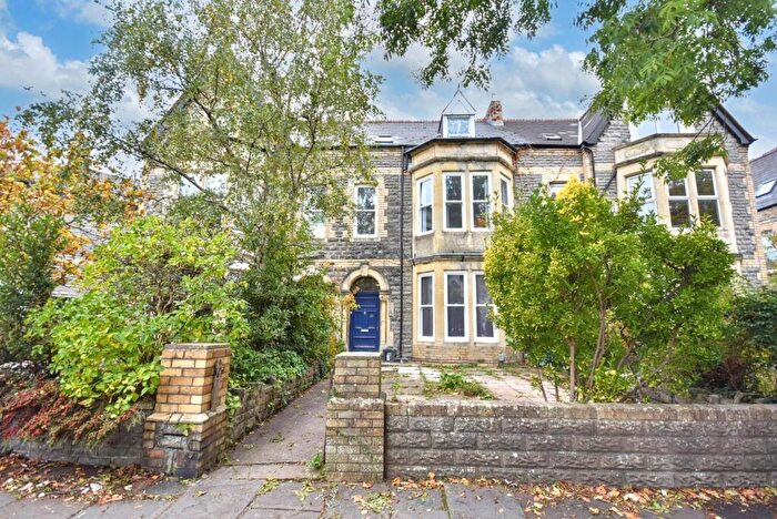 2 Bedroom Apartment To Rent In Flat Victoria Road Penarth, CF64