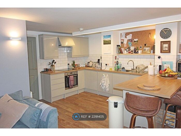 2 Bedroom Flat To Rent In Figtree House, Sheffield, S1