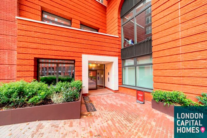 3 Bedroom Flat To Rent In Exchange Gardens, London, SW8