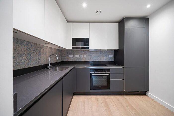 2 Bedroom Flat To Rent In Parkes Street, East Village, E20