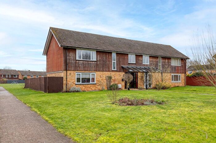 4 Bedroom Semi-Detached House For Sale In Hoover Place, Chicksands, SG17