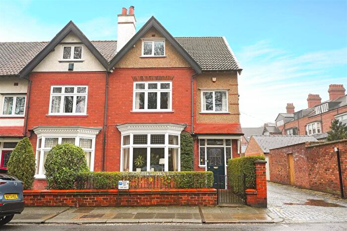 4 Bedroom Town House For Sale In Beechwood Avenue, Darlington, DL3