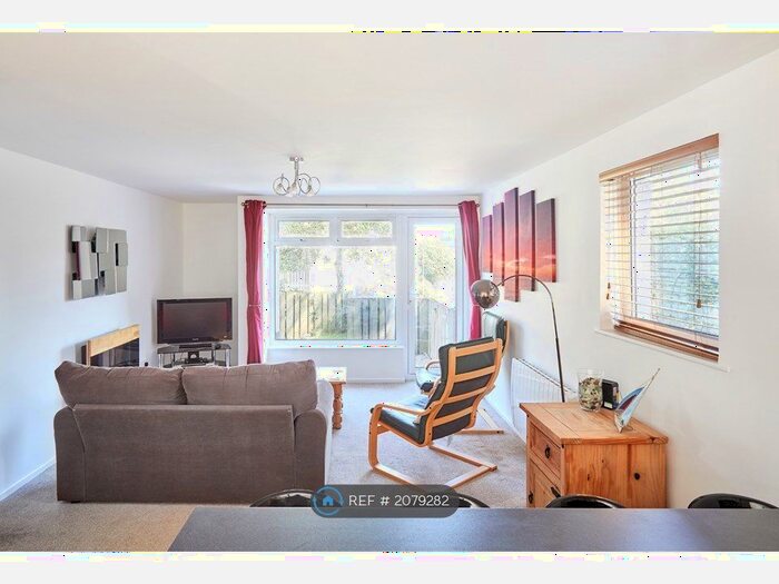 2 Bedroom Flat To Rent In The Orchard, Newquay, TR7