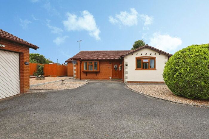 2 Bedroom Detached Bungalow For Sale In Grosvenor Avenue, Bourne, PE10