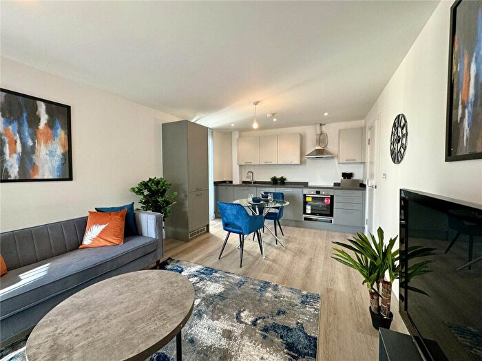 1 Bedroom Flat For Sale In Farnborough Road, Farnborough, Hampshire, GU14