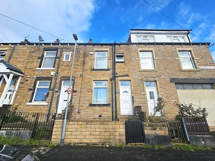3 Bedroom Terraced House To Rent In Westminster Road, Bradford, BD3