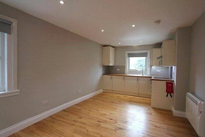 1 Bedroom Apartment To Rent In High Road, Wood Green, London, N22