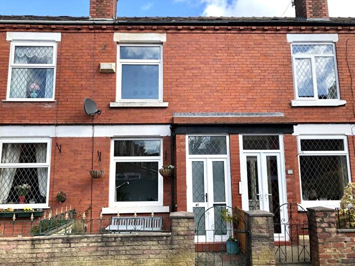 2 Bedroom Terraced House For Sale In Roebuck Lane, Sale, Greater Manchester, M33