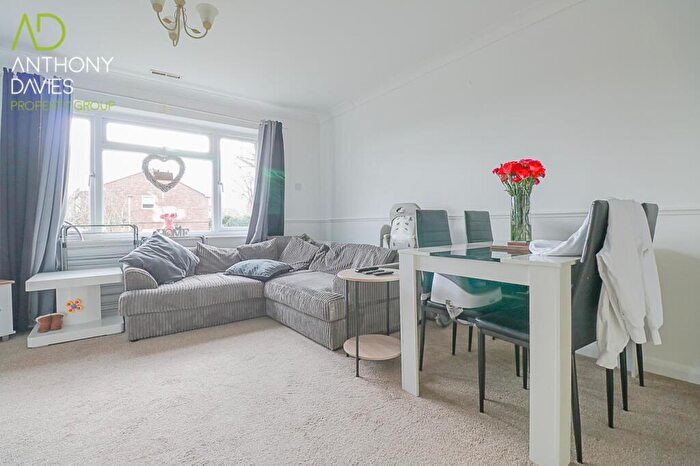 2 Bedroom Maisonette To Rent In Gauldie Way, Standon, Ware, SG11