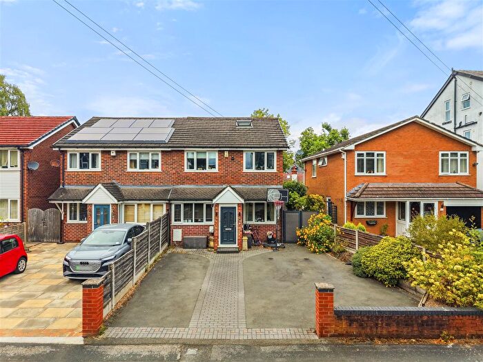 4 Bedroom Semi Detached House For Sale In Queens Road, Sale, M33