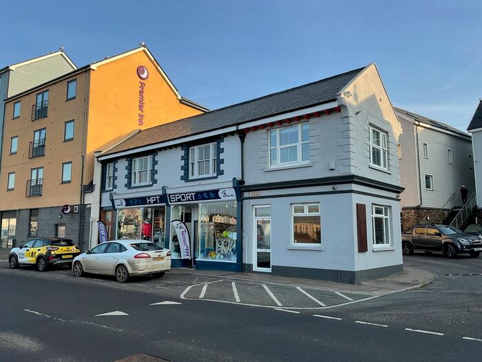 2 Bedroom Flat To Rent In Julias Place, Strand, Bude, EX23