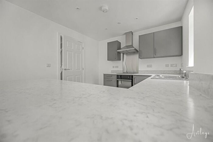 3 Bedroom Detached House For Sale In Clos Yr Ysgol, Clyne, Neath, SA11