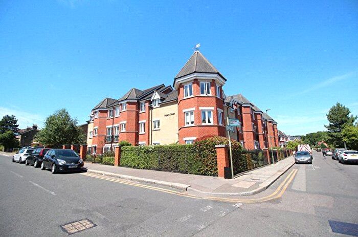 Studio For Sale In Leicester Road, Barnet, Hertfordshire, EN5