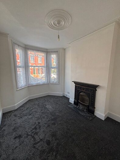 2 Bedroom Terraced House For Sale In Alexandra Road, London, N15