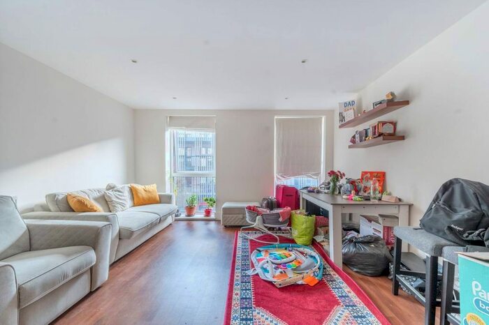 1 Bedroom Flat To Rent In Attlee Court, Stanmore, HA7