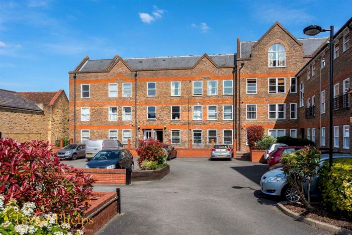1 Bedroom Apartment To Rent In Millacres, Ware, SG12