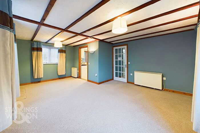 2 Bedroom Flat For Sale In Malthouse Court, Harleston, IP20