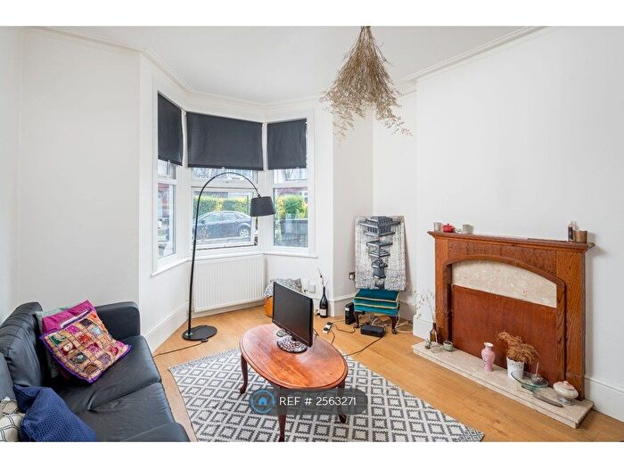 4 Bedroom Terraced House To Rent In Shelbourne Road, London, N17