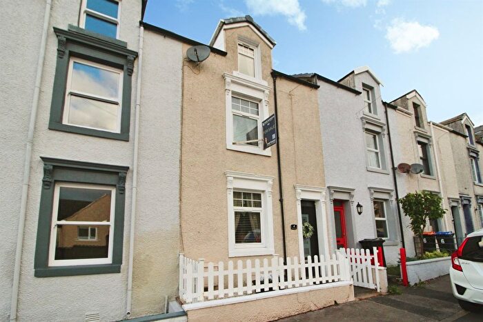 3 Bedroom Terraced House For Sale In Greystone Terrace, CA25