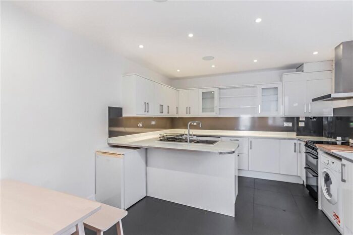 4 Bedroom End Of Terrace House For Sale In Gautrey Road, Nunhead, London, SE15