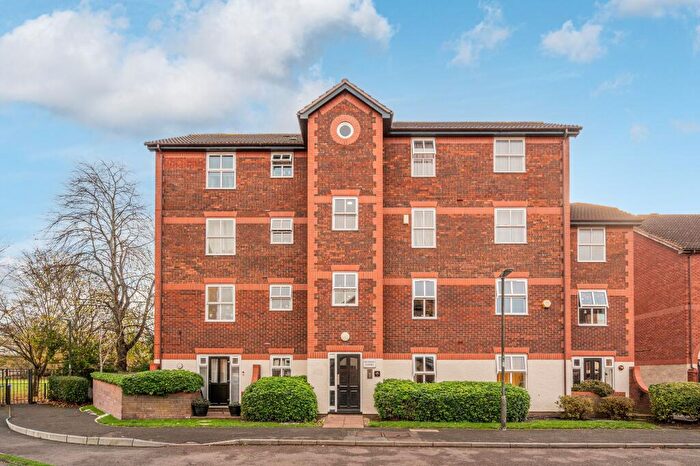 2 Bedroom Flat For Sale In Gunnell Court, Appleton Square, Mitcham, Surrey, CR4
