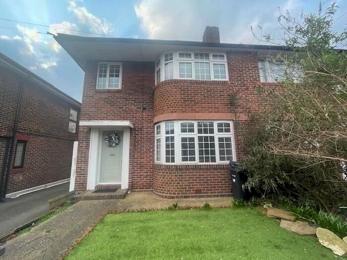 4 Bedroom Semi-Detached House To Rent In Sandhurst Drive, Ilford, IG3