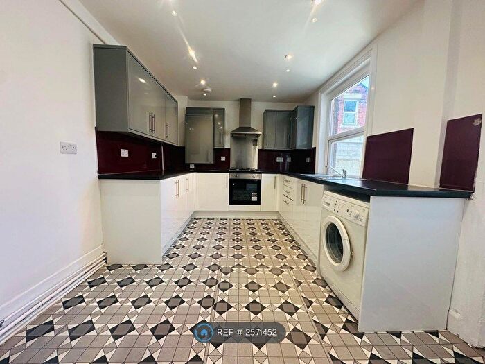 4 Bedroom Terraced House To Rent In Osborne Street, Preston, PR1