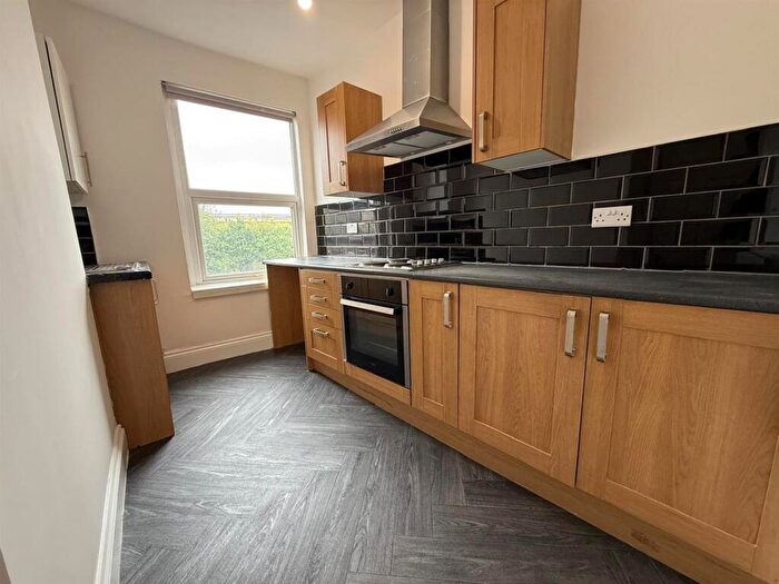 2 Bedroom Flat To Rent In Buslingthorpe Lane, Leeds, LS7