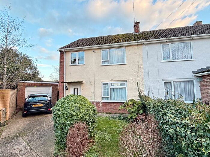 3 Bedroom Semi Detached House To Rent In Fairey Avenue, Godmanchester, PE29