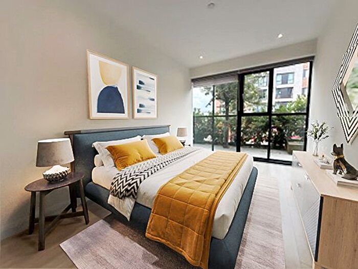 1 Bedroom Flat To Rent In Bath Road, Slough, Berkshire, SL1