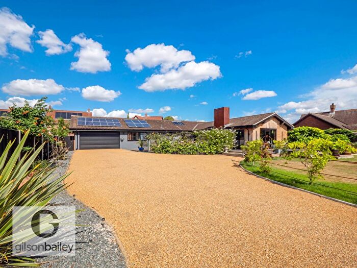 4 Bedroom Detached Bungalow For Sale In Yarmouth Road, Blofield, NR13