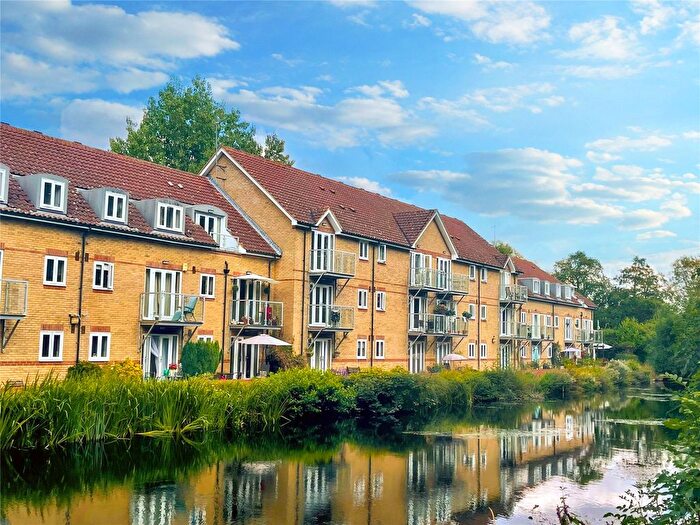 2 Bedroom Flat To Rent In Cambridge Road, Harlow, Essex, CM20