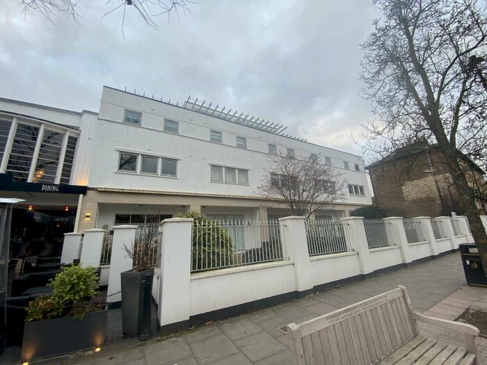 2 Bedroom Apartment To Rent In Chesham, Buckinghamshire, HP4