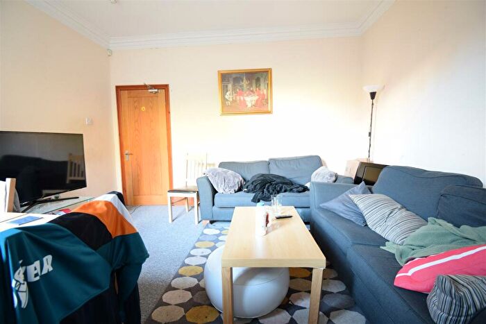 6 Bedroom Terraced House To Rent In Moorgate Avenue, Sheffield, S10