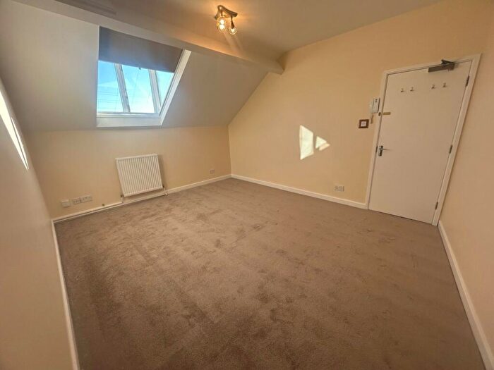 1 Bedroom Flat To Rent In Blackpool Street, Burton-on-Trent, Staffordshire, DE14