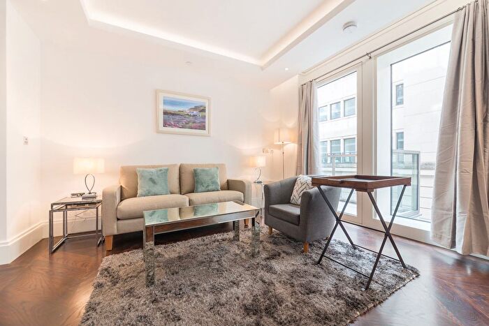1 Bedroom Flat To Rent In Milford House, London, WC2R