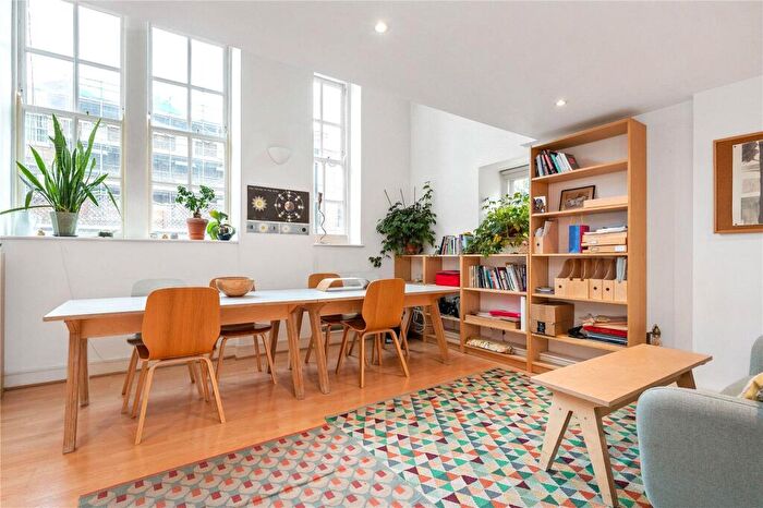 2 Bedroom Duplex For Sale In Wollaton House, Batchelor Street, London, N1