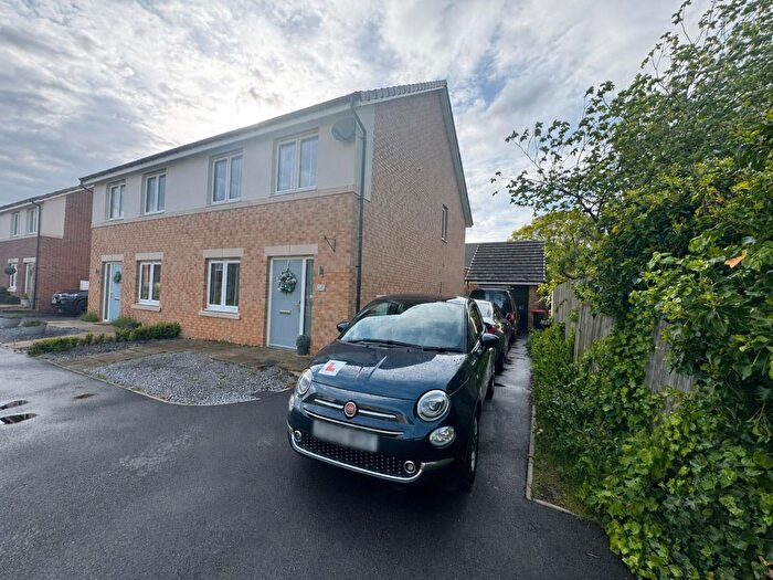 3 Bedroom Semi-Detached House To Rent In Low Gill View, Marton-In-Cleveland, Middlesbrough, TS7