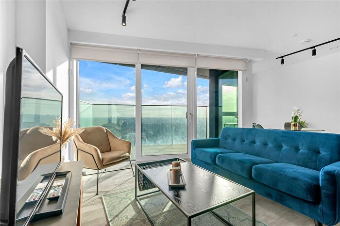 1 Bedroom Flat To Rent In Icon Tower, Acton, W3