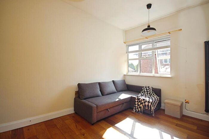 1 Bedroom Flat For Sale In Claremont Road, Leamington Spa, CV31